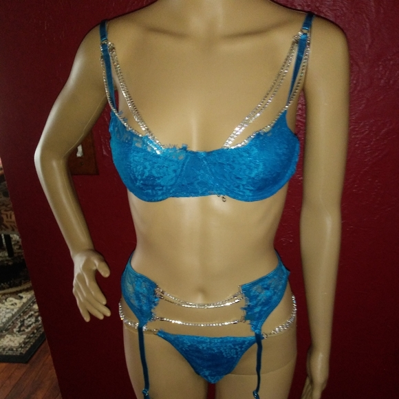 3 piece lingerie set - Picture 5 of 8